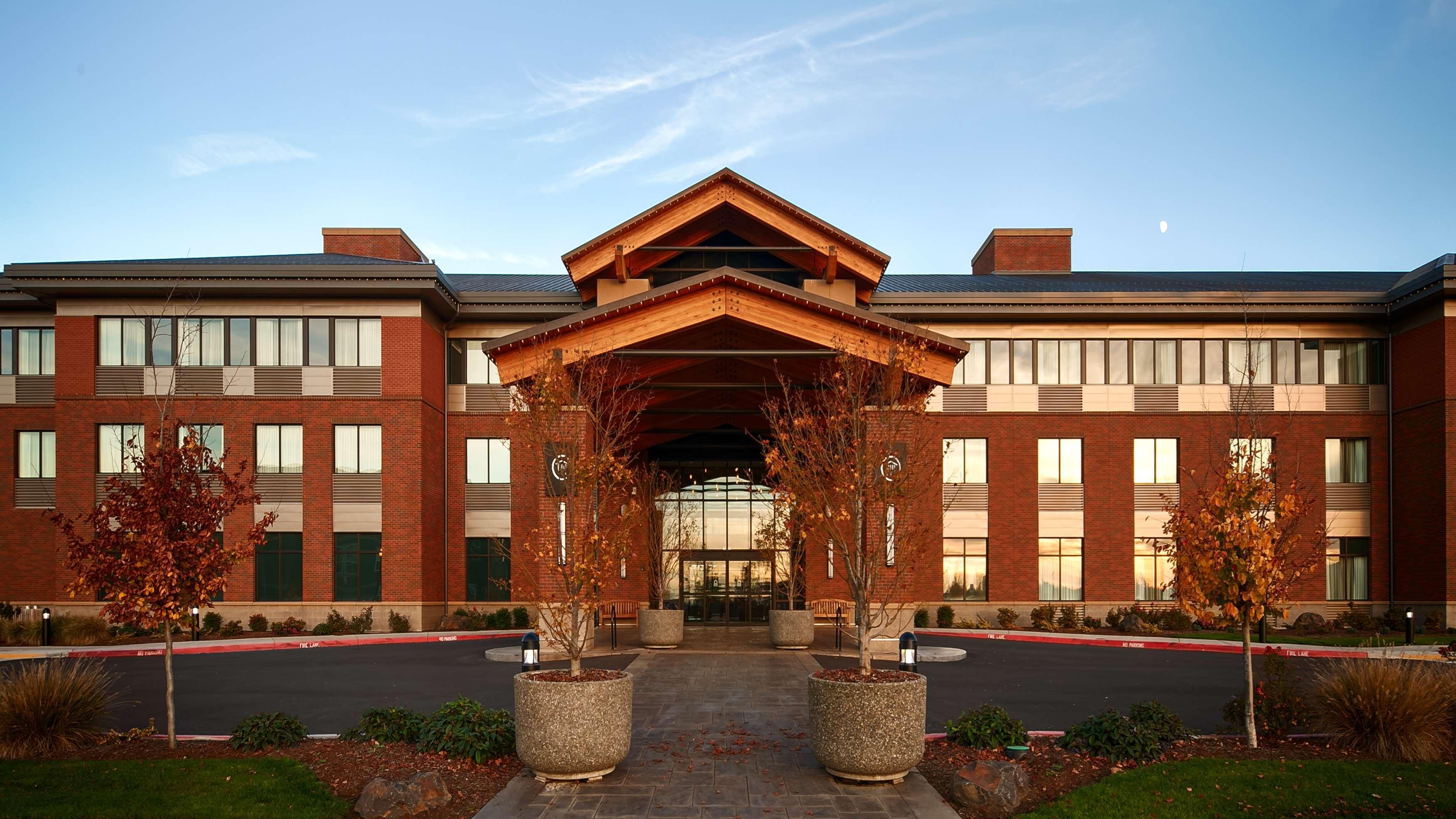 Best Western Premier Boulder Falls Inn Lebanon Esterno foto