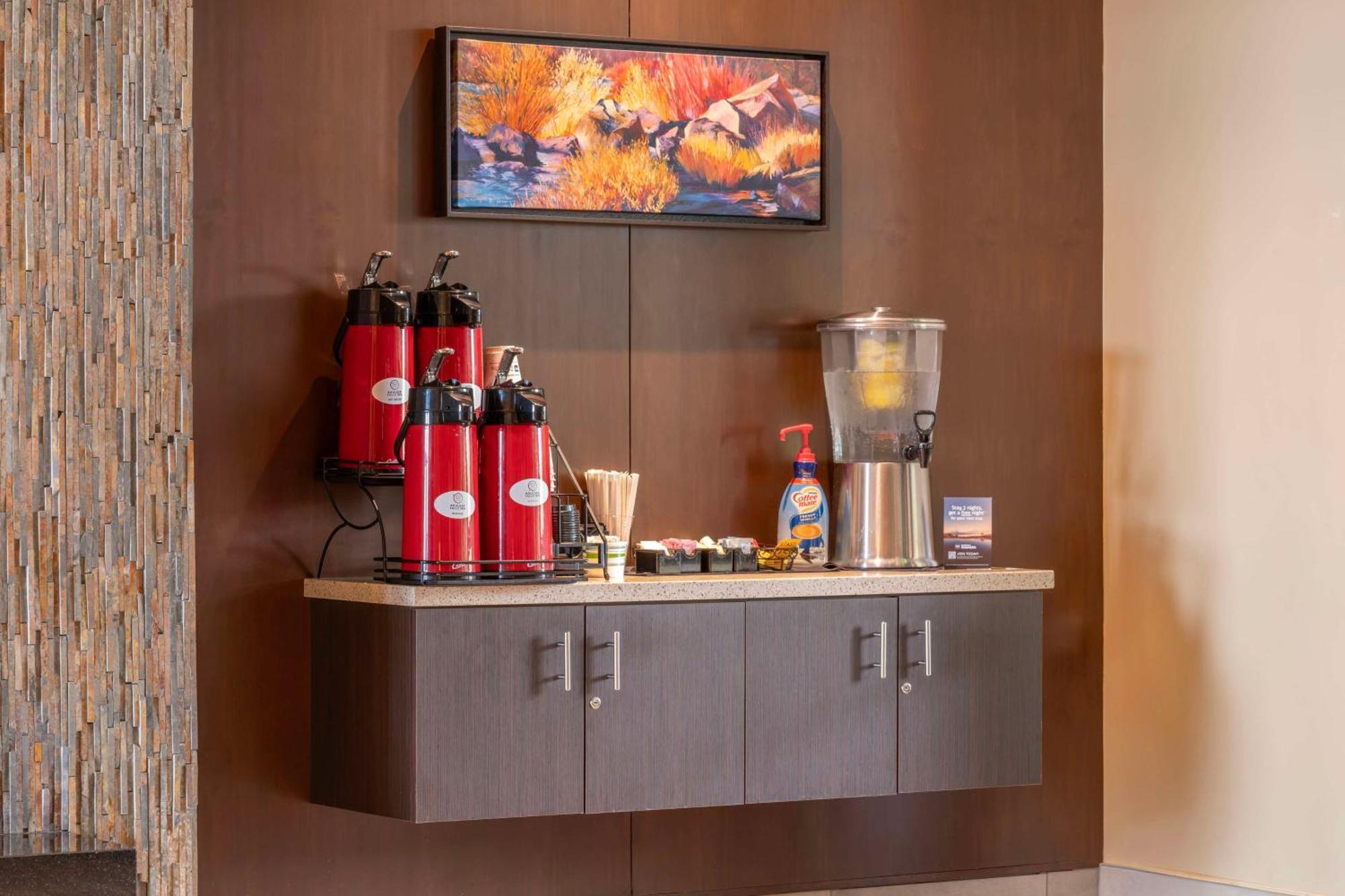 Best Western Premier Boulder Falls Inn Lebanon Esterno foto